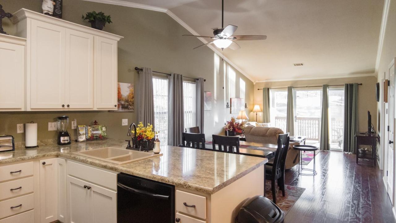 2Br Walk-In - Central Location - Free Tickets Included - Fc41-17 Branson Exterior photo